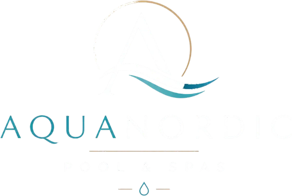 Logo Aqua Nordic Pool & Spas (blanco, cabecera transparente)